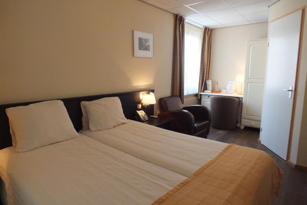 Hotel Jo Van Den Bosch 's-Hertogenbosch  Zimmer foto